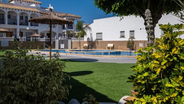 Apartments in Orihuela, Spain, 56m² - image 3