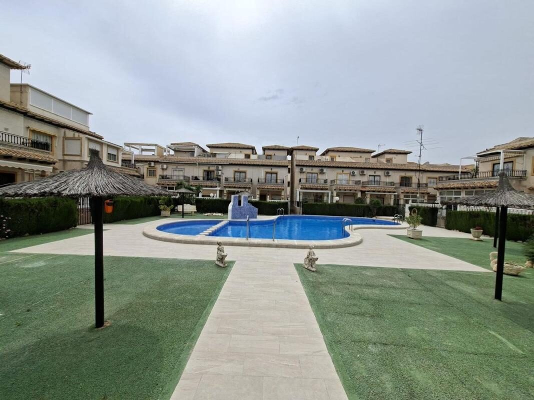 Willa z 2 sypialniami, 53m² w orihuela, Hiszpania [ID: 0152-541017]
