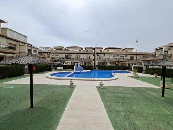 Apartamenty w orihuela, Hiszpania, 52m² - obraz 3