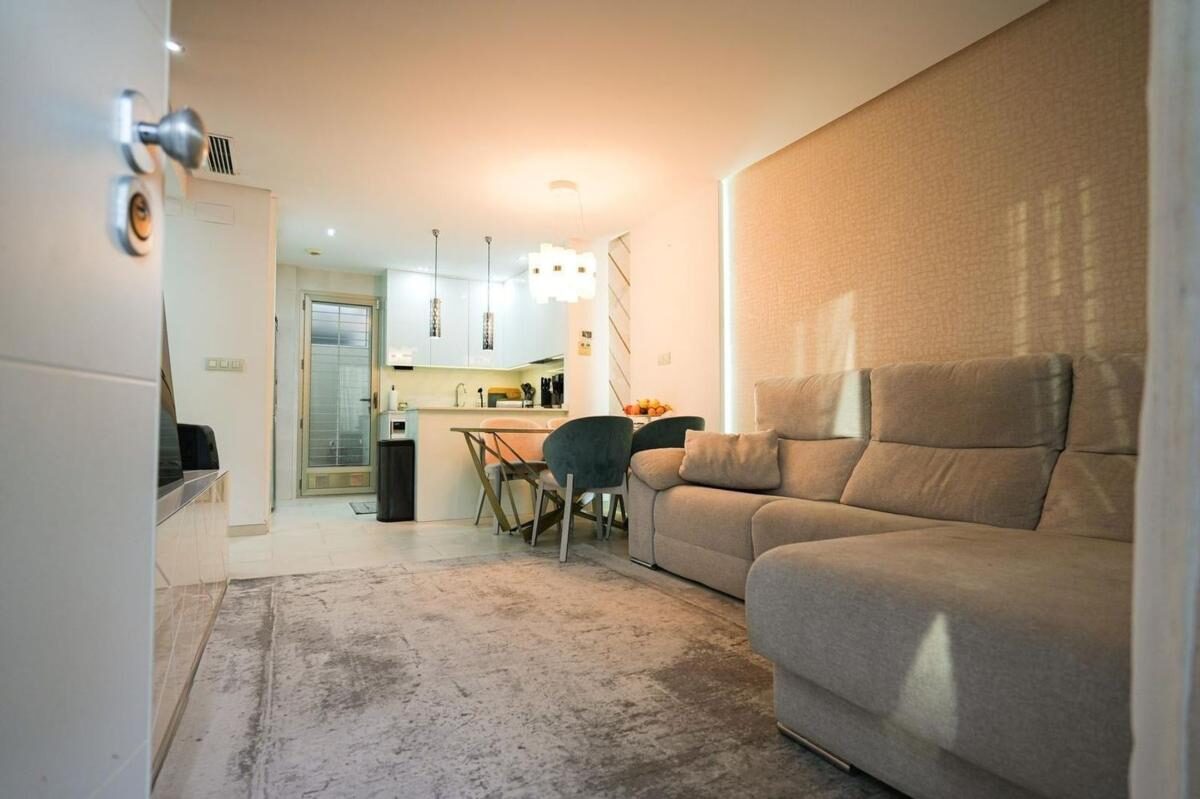 Townhouse with 3 bedrooms, 95m² in Torrevieja, Spain [ID: 0152-534350]