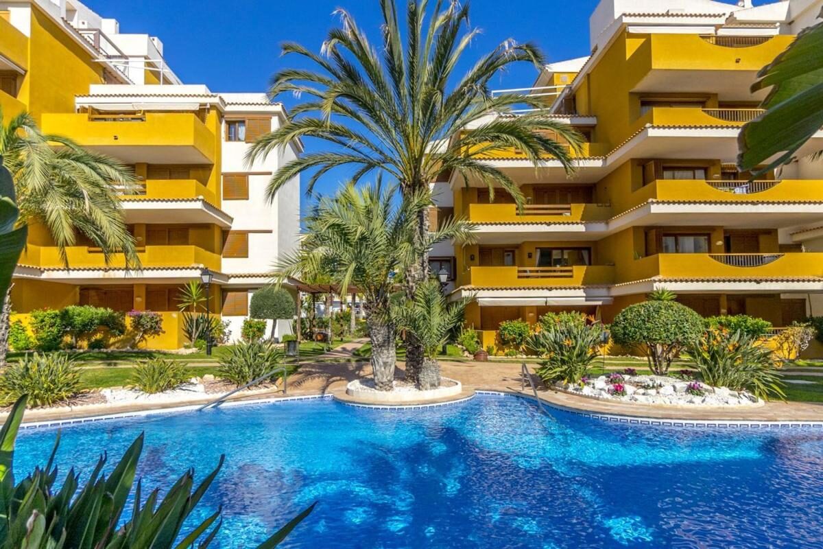 Apartament z 2 sypialniami, 128m² w Torrevieja, Hiszpania [ID: 0152-532227]