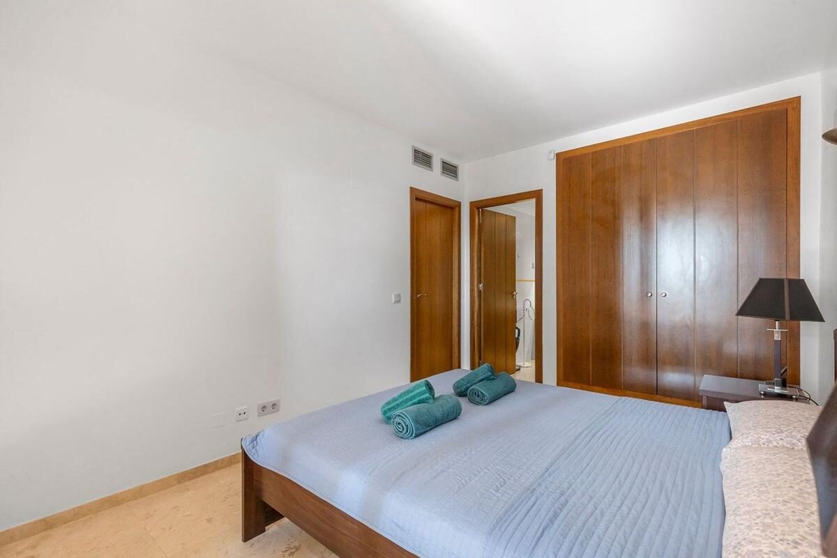 Apartament z 2 sypialniami, 128m² w Torrevieja, Hiszpania [ID: 0152-532227]