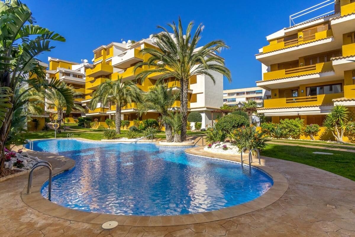 Apartament z 2 sypialniami, 128m² w Torrevieja, Hiszpania [ID: 0152-532227]