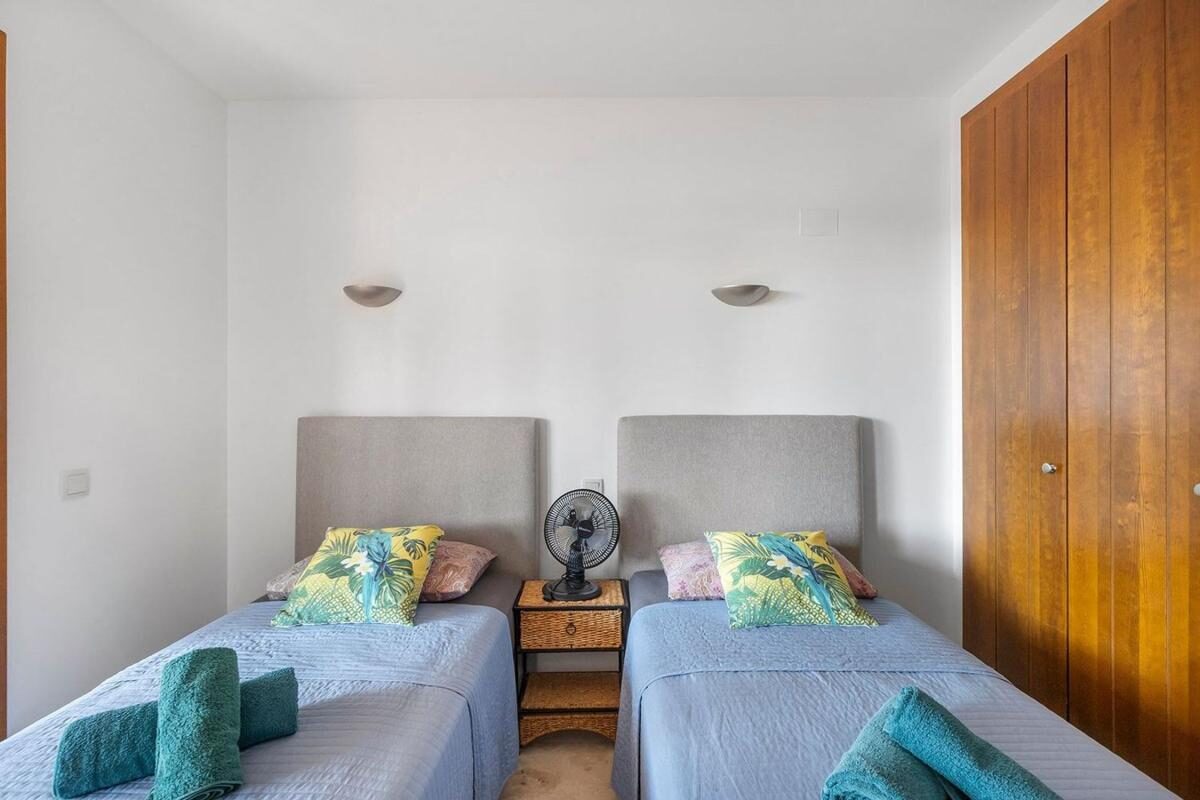 Apartament z 2 sypialniami, 128m² w Torrevieja, Hiszpania [ID: 0152-532227]