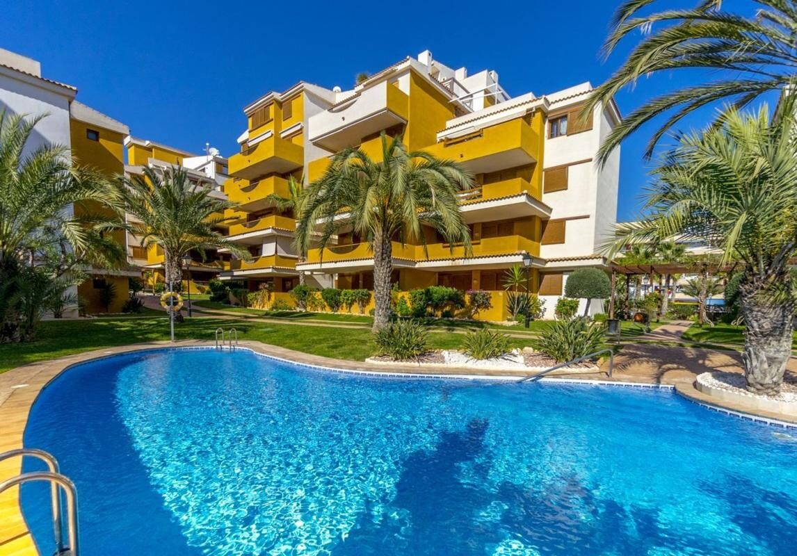Apartament z 2 sypialniami, 128m² w Torrevieja, Hiszpania [ID: 0152-532227]