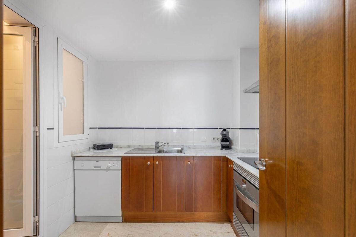 Apartament z 2 sypialniami, 128m² w Torrevieja, Hiszpania [ID: 0152-532227]
