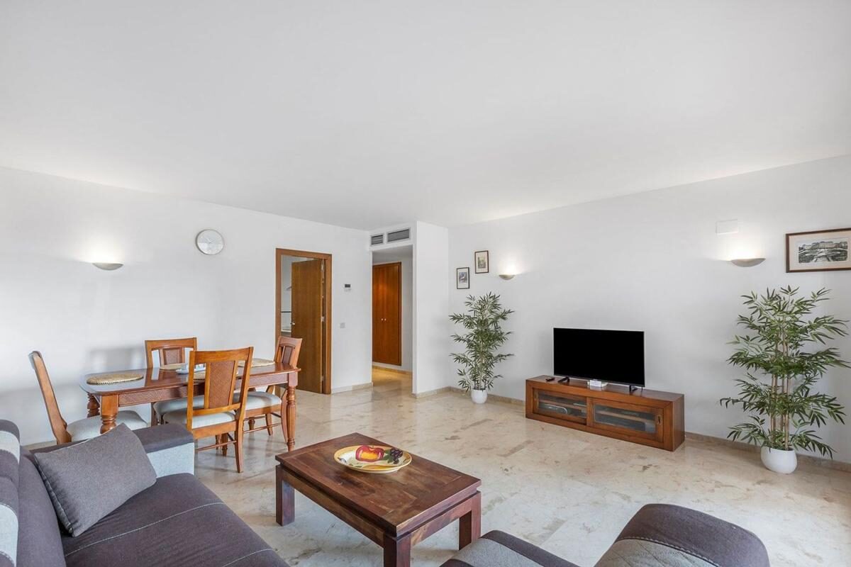 Apartament z 2 sypialniami, 128m² w Torrevieja, Hiszpania [ID: 0152-532227]