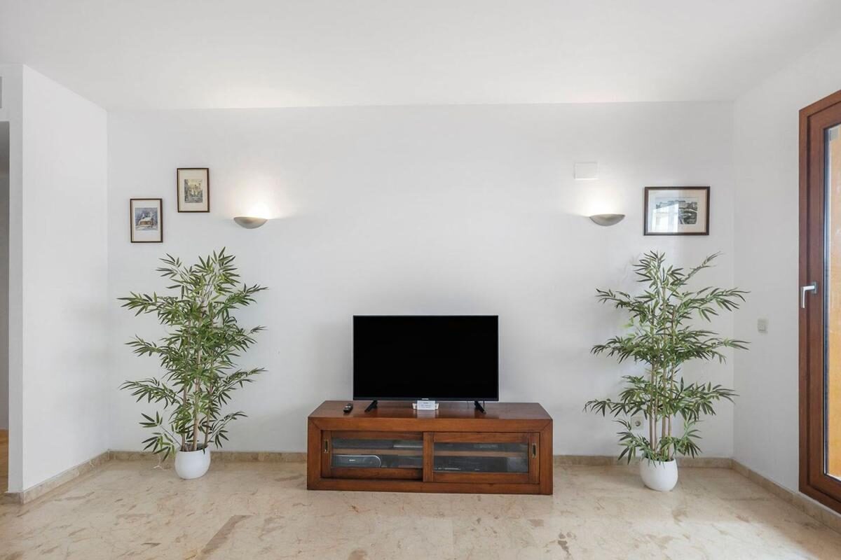 Apartament z 2 sypialniami, 128m² w Torrevieja, Hiszpania [ID: 0152-532227]