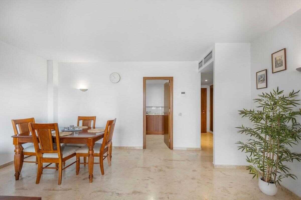Apartament z 2 sypialniami, 128m² w Torrevieja, Hiszpania [ID: 0152-532227]