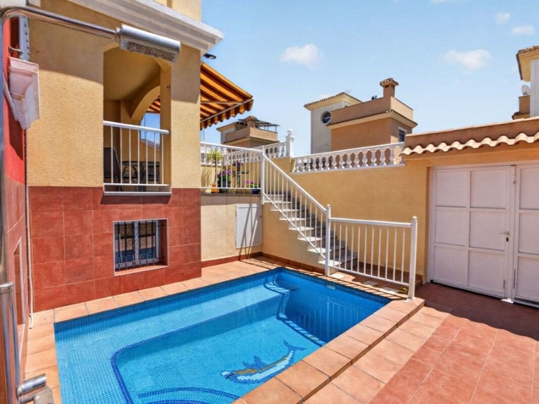 Townhouse with 4 bedrooms, 129m² in Torrevieja, Spain [ID: 0152-532160]