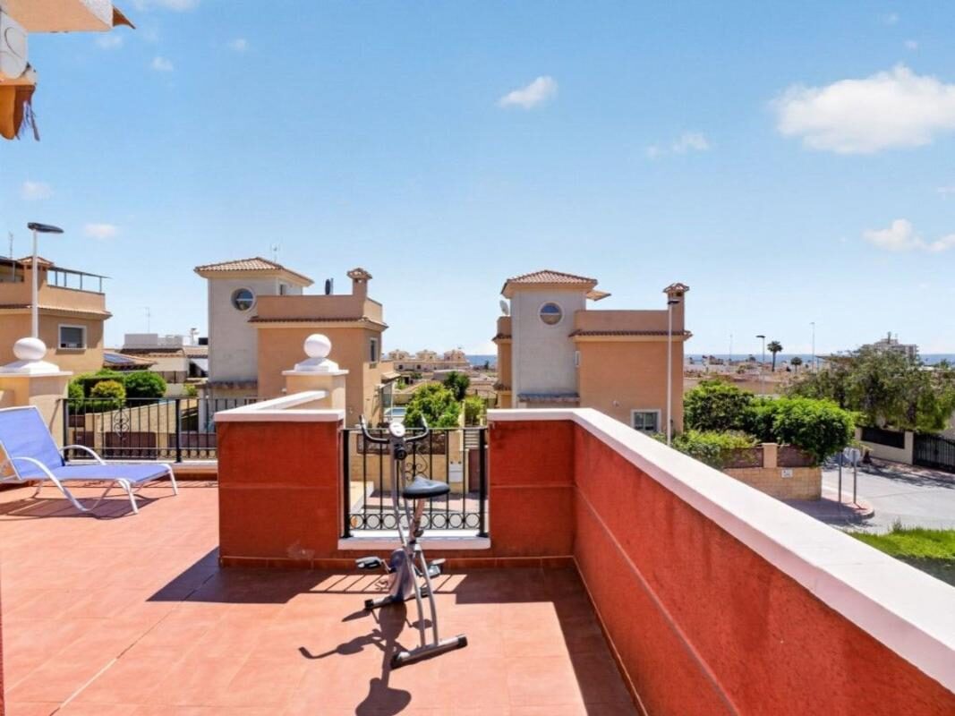 Townhouse with 4 bedrooms, 129m² in Torrevieja, Spain [ID: 0152-532160]