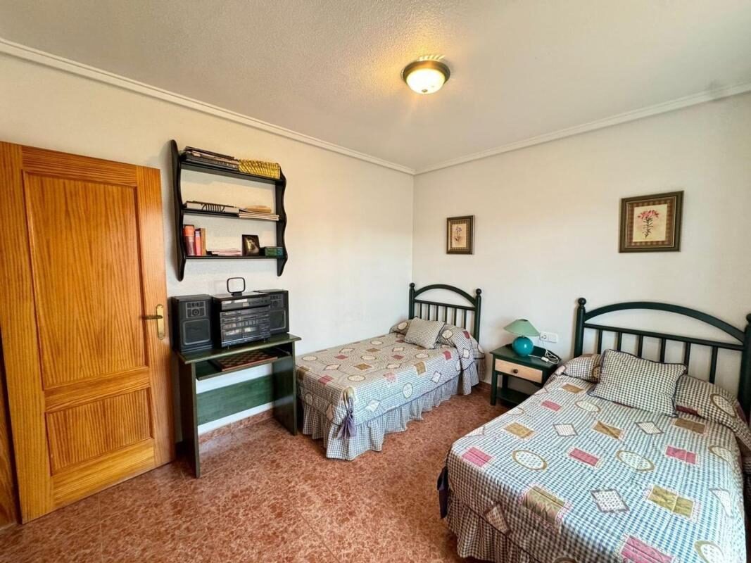 Willa z 3 sypialniami, 101m² w Torrevieja, Hiszpania [ID: 0152-532134]