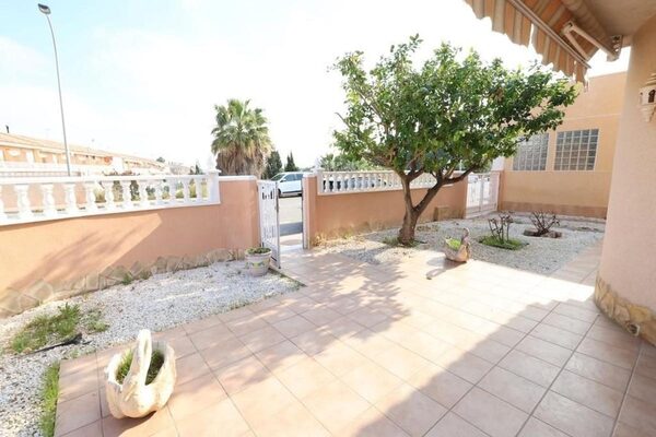 Willa w Torrevieja, Hiszpania, 101m² - obraz 3