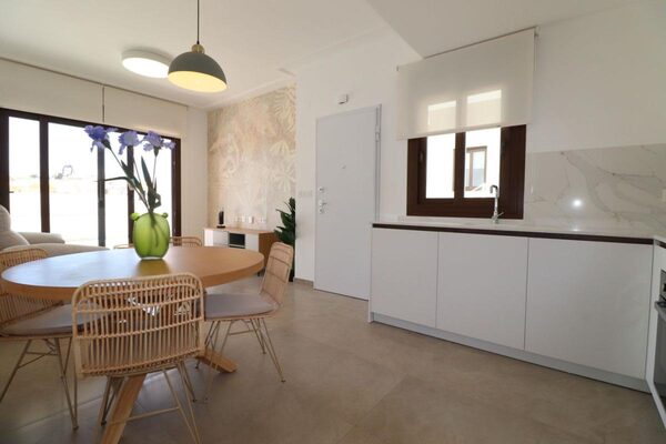 Apartamenty w Torrevieja, Hiszpania, 70m² - obraz 8