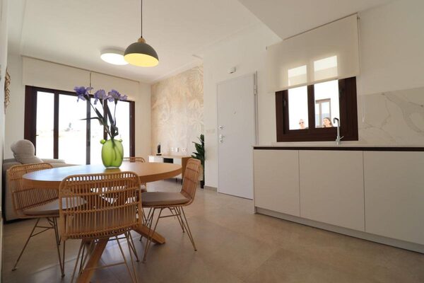 Apartamenty w Torrevieja, Hiszpania, 70m² - obraz 11