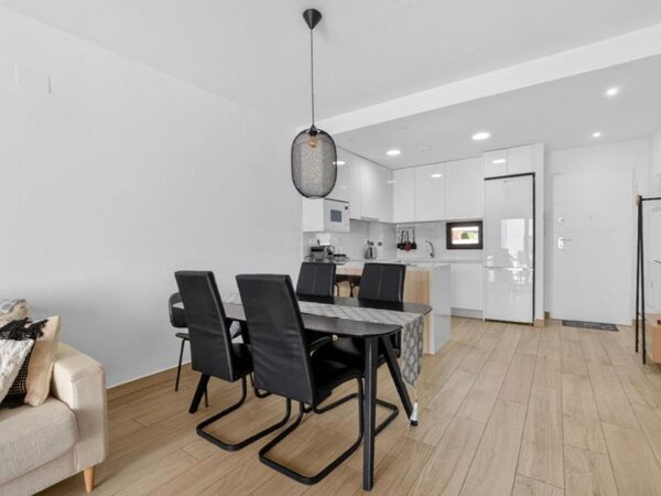 Apartamenty w Torrevieja, Hiszpania, 85m² - obraz 19