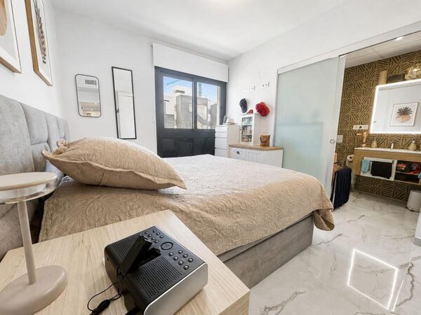Apartamenty w Torrevieja, Hiszpania, 84m² - obraz 11