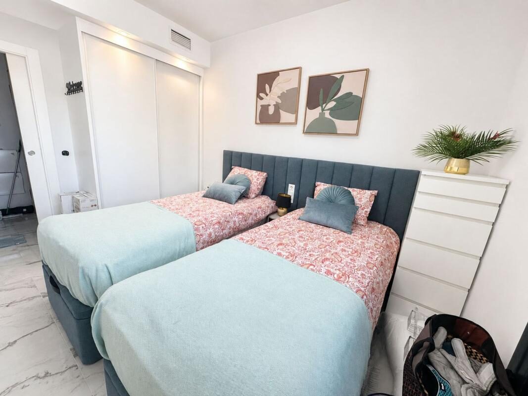 Apartament z 2 sypialniami, 84m² w Torrevieja, Hiszpania [ID: 0152-531997]