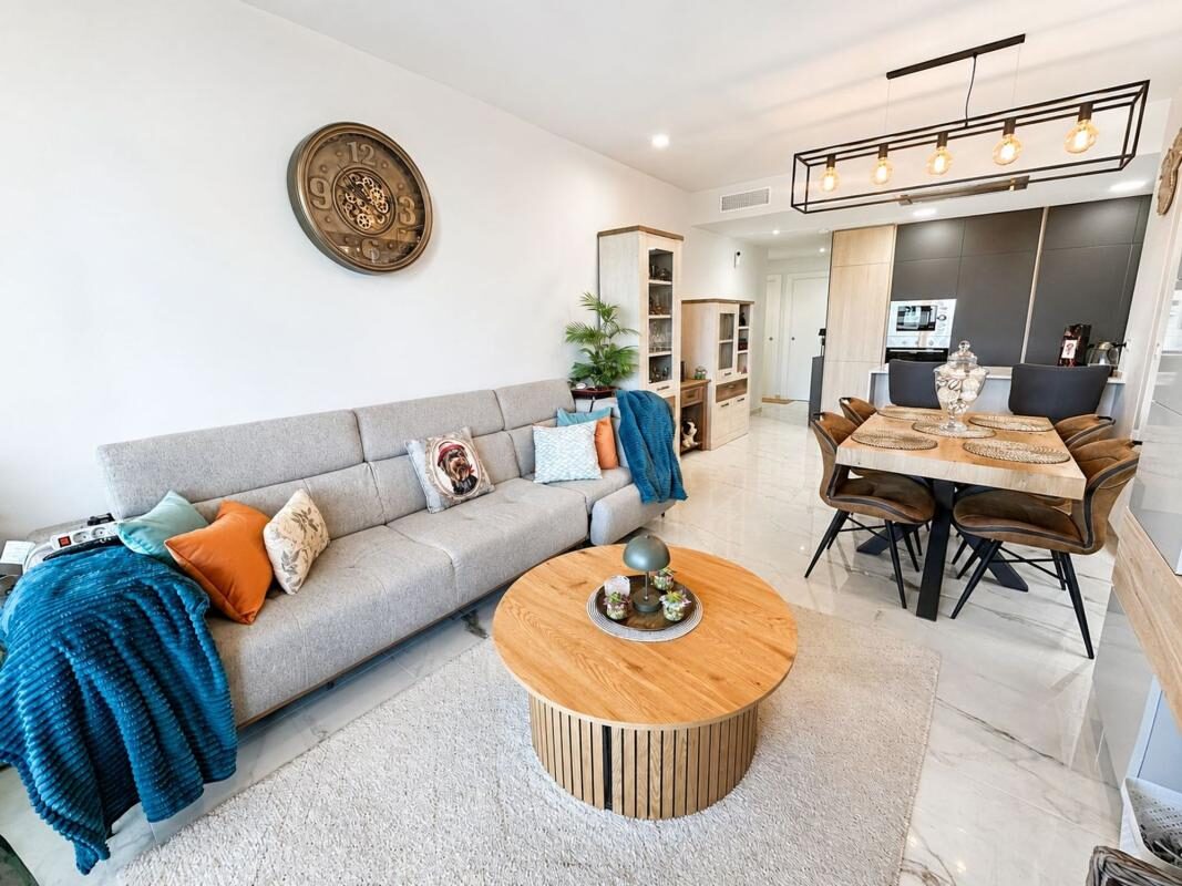 Apartament z 2 sypialniami, 84m² w Torrevieja, Hiszpania [ID: 0152-531997]
