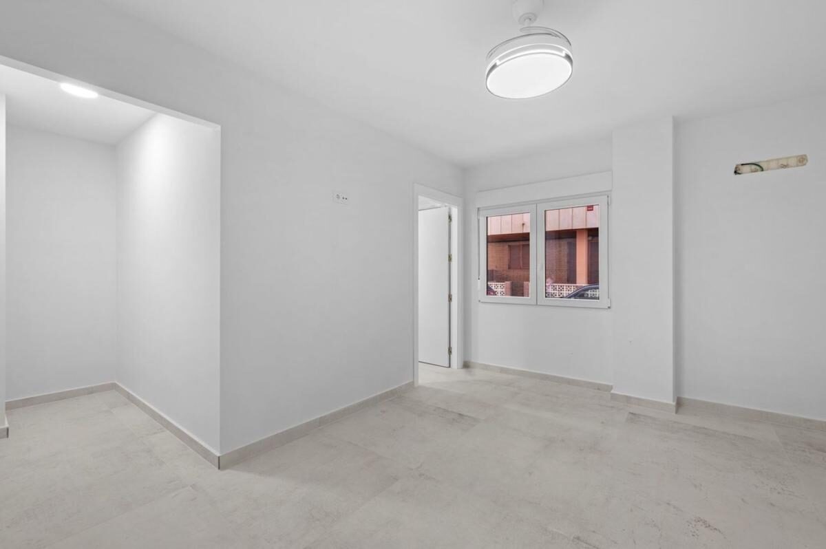 Квартира з 3 спальнями, 171м² в Торрев'єха, Іспанія [ID: 0152-531901]