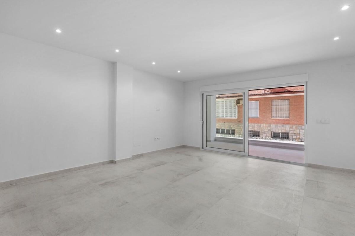 Квартира з 3 спальнями, 171м² в Торрев'єха, Іспанія [ID: 0152-531901]