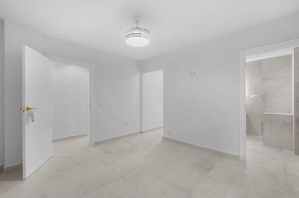 Apartments in Torrevieja, Spain, 171m² - image 15