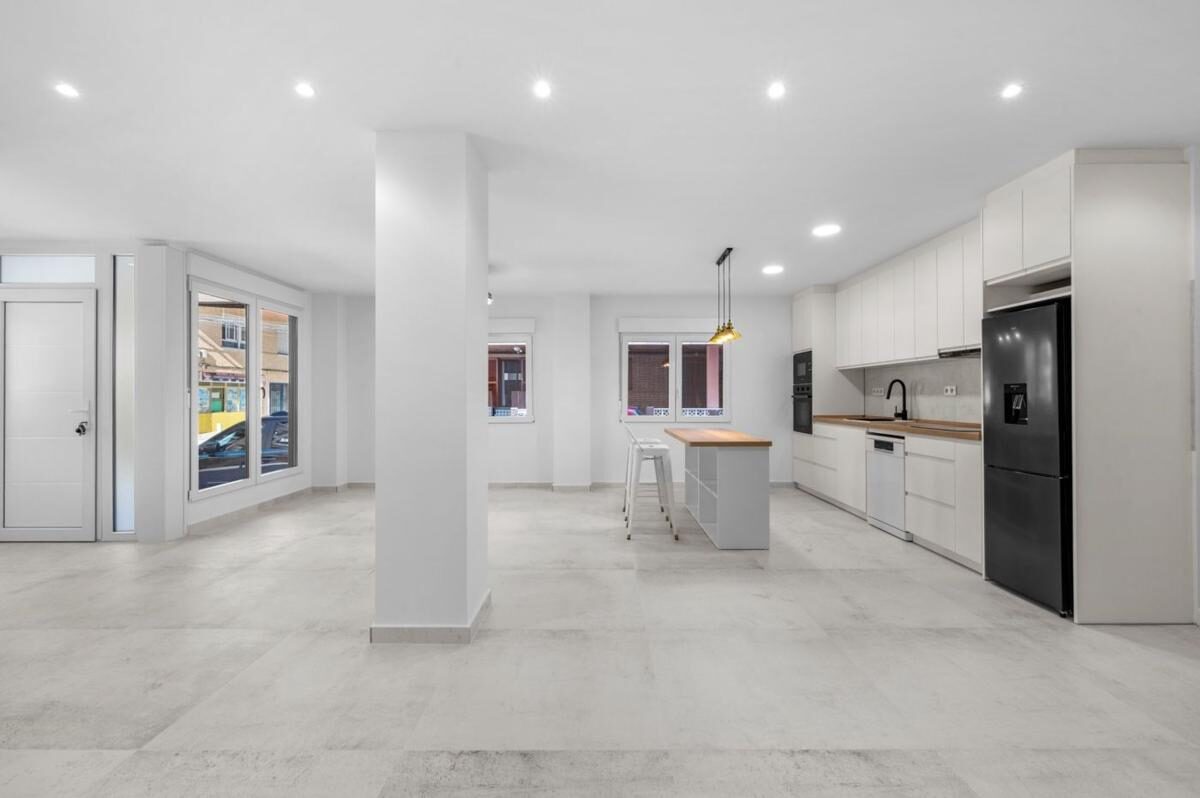 Квартира з 3 спальнями, 171м² в Торрев'єха, Іспанія [ID: 0152-531901]