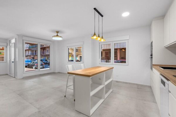 Apartments in Torrevieja, Spain, 171m² - image 8