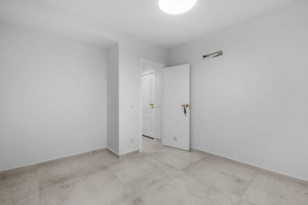 Apartments in Torrevieja, Spain, 171m² - image 20
