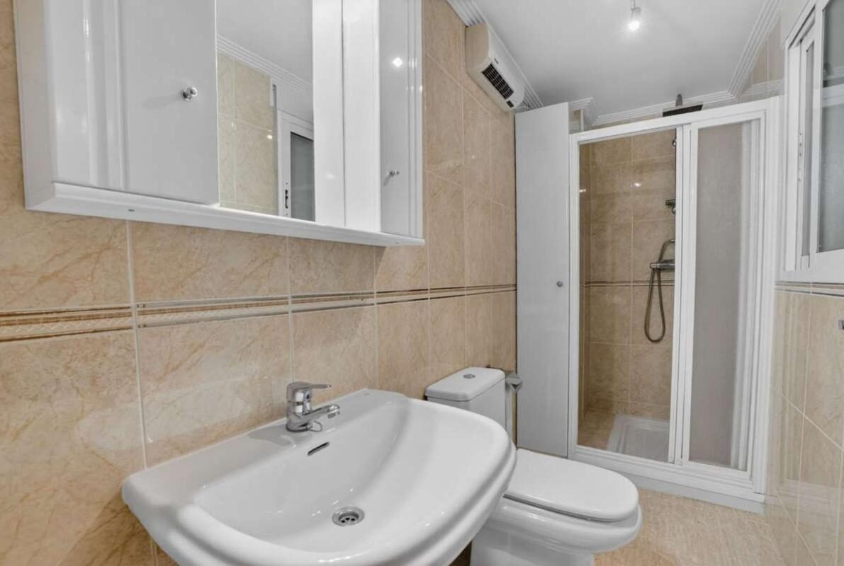 Apartment with 3 bedrooms, 92m² in Torrevieja, Spain [ID: 0152-531823]