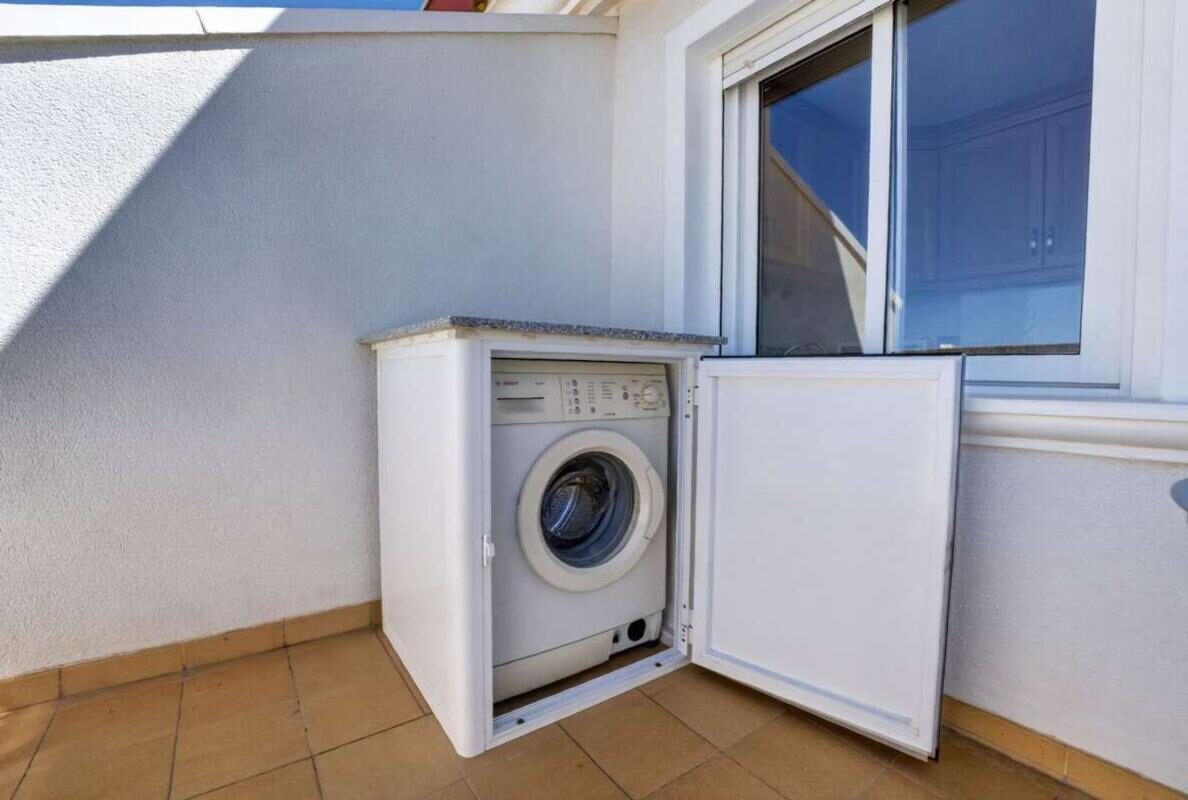 Apartment with 3 bedrooms, 92m² in Torrevieja, Spain [ID: 0152-531823]