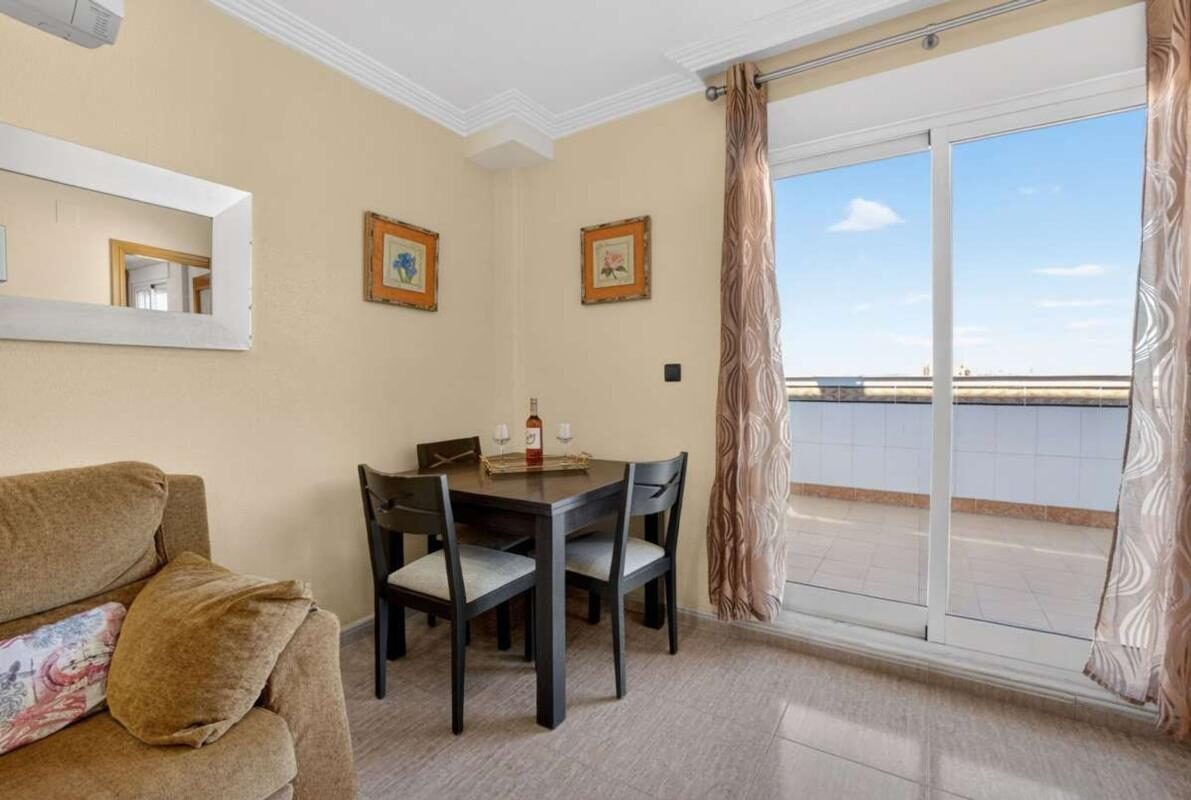 Apartment with 3 bedrooms, 92m² in Torrevieja, Spain [ID: 0152-531823]
