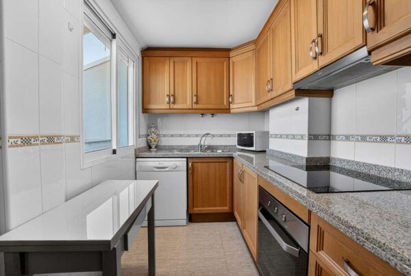 Apartamenty w Torrevieja, Hiszpania, 92m² - obraz 3