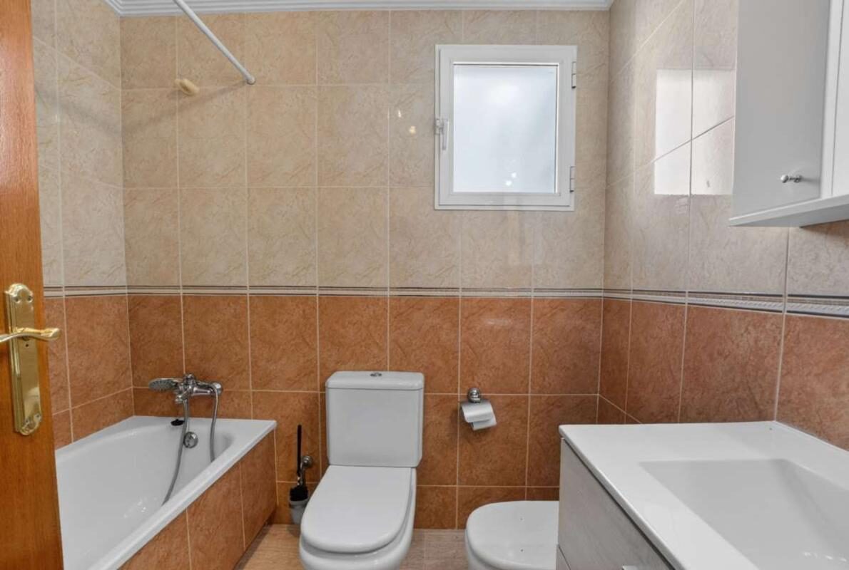 Apartment with 3 bedrooms, 92m² in Torrevieja, Spain [ID: 0152-531823]