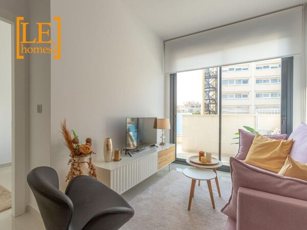 Apartments in Torrevieja, Spain, 47m² - image 2
