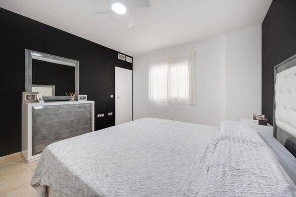 Apartments in Torrevieja, Spain, 131m² - image 23