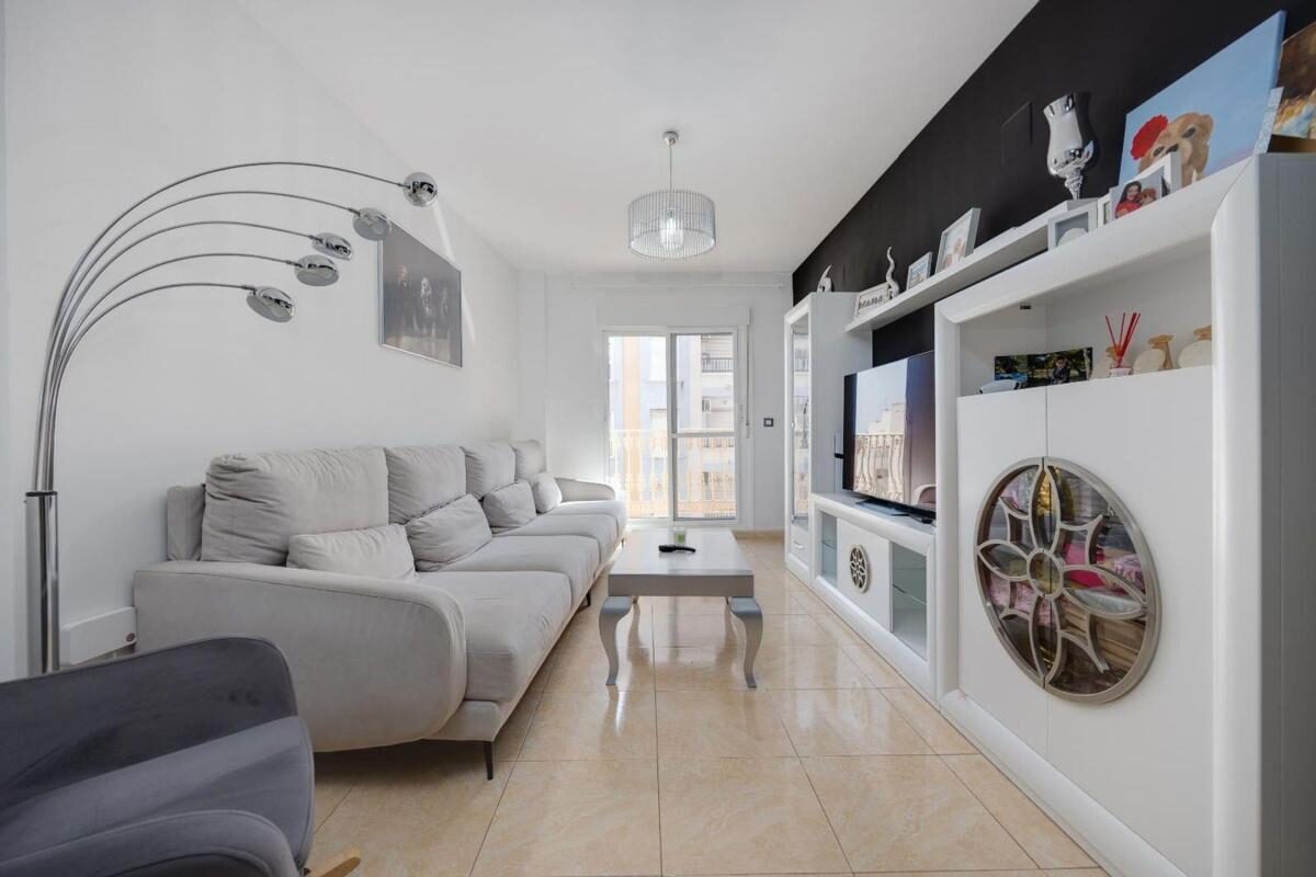 Квартира з 3 спальнями, 131м² в Торрев'єха, Іспанія [ID: 0152-531378]