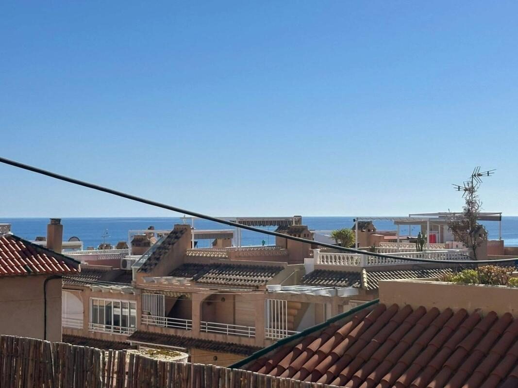 Townhouse with 2 bedrooms, 75m² in Torrevieja, Spain [ID: 0152-531172]
