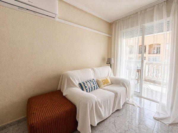 Apartamenty w Torrevieja, Hiszpania, 60m² - obraz 2