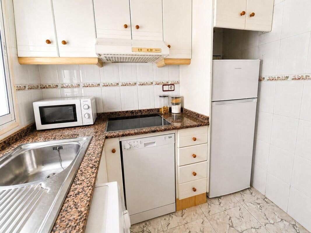 Apartament z 2 sypialniami, 60m² w Torrevieja, Hiszpania [ID: 0152-531075]