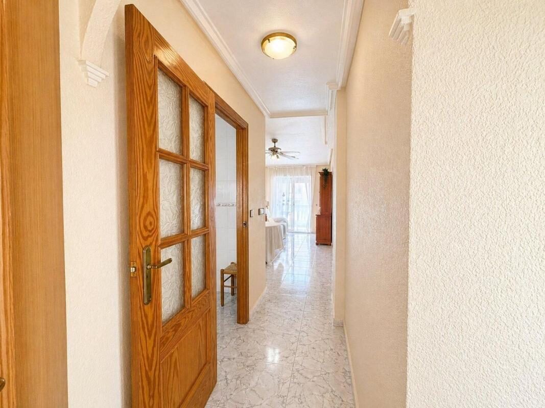 Apartament z 2 sypialniami, 60m² w Torrevieja, Hiszpania [ID: 0152-531075]