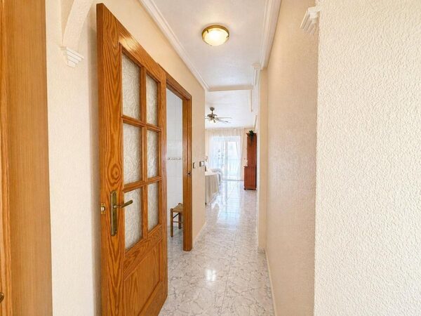 Apartamenty w Torrevieja, Hiszpania, 60m² - obraz 12