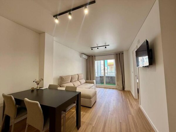 Apartamenty w Torrevieja, Hiszpania, 77m² - obraz 3