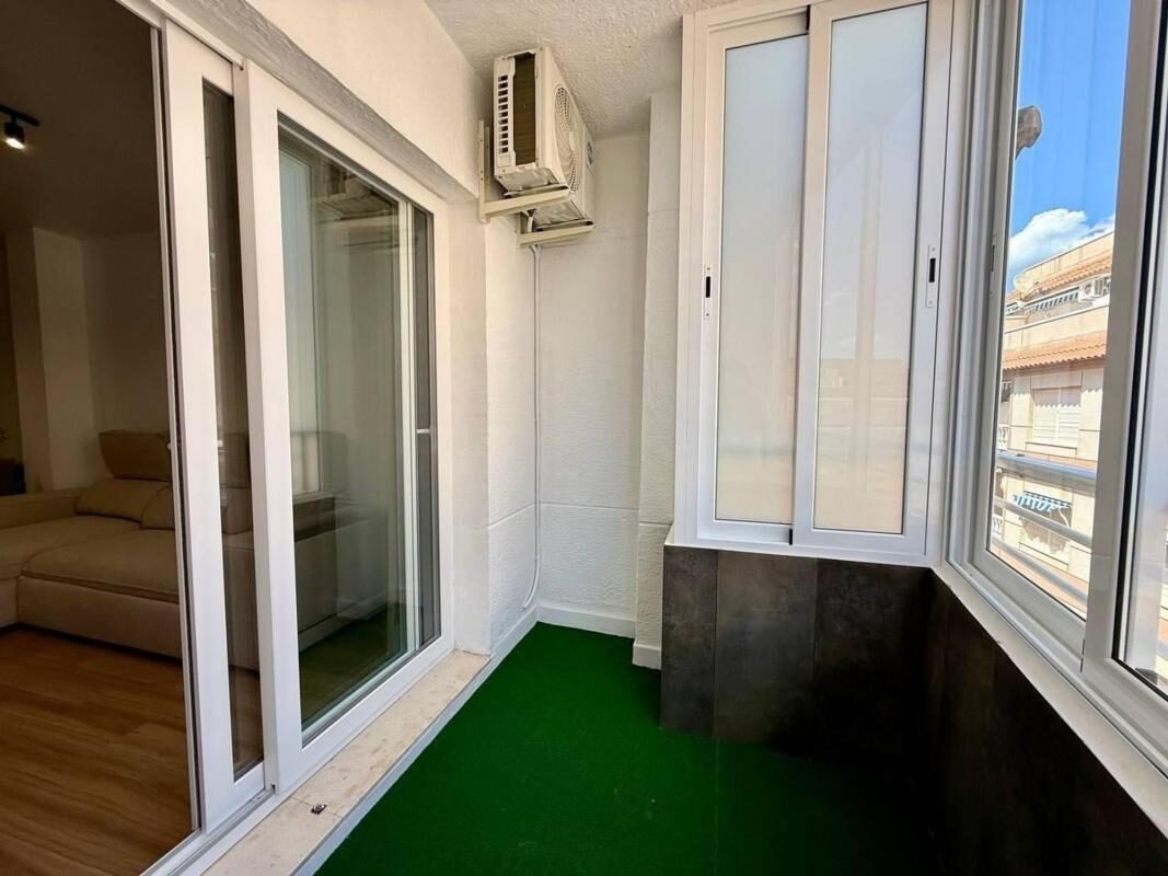 Apartament z 3 sypialniami, 77m² w Torrevieja, Hiszpania [ID: 0152-531068]