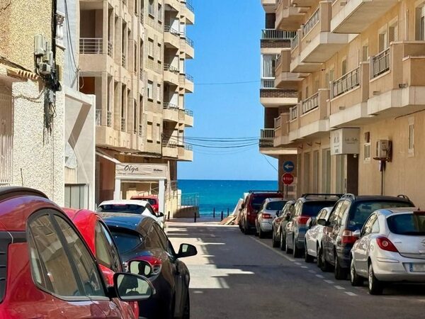 Apartamenty w Torrevieja, Hiszpania, 77m² - obraz 2