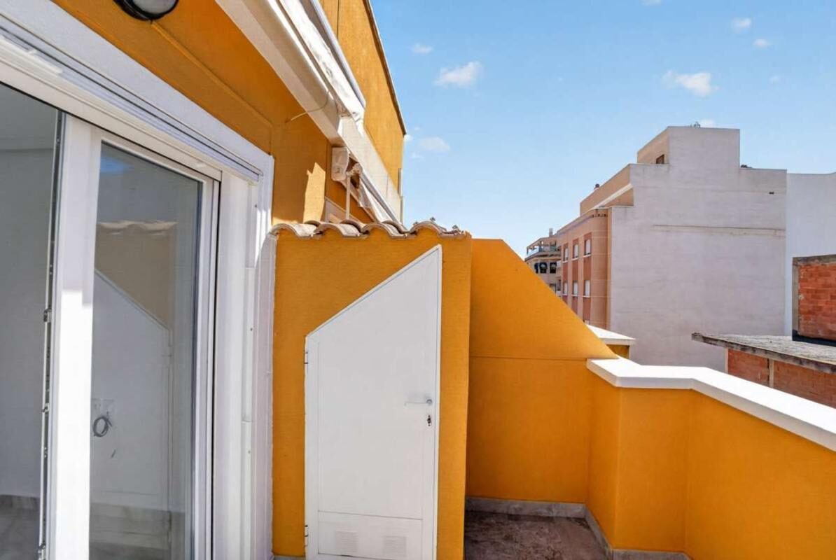Квартира с 2 спальнями, 74м² в Торревьеха, Испания [ID: 0152-530834]