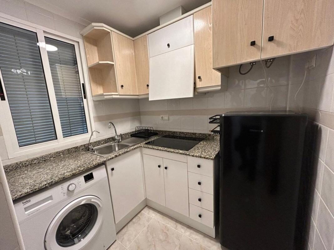 Apartament z 2 sypialniami, 75m² w Torrevieja, Hiszpania [ID: 0152-530820]