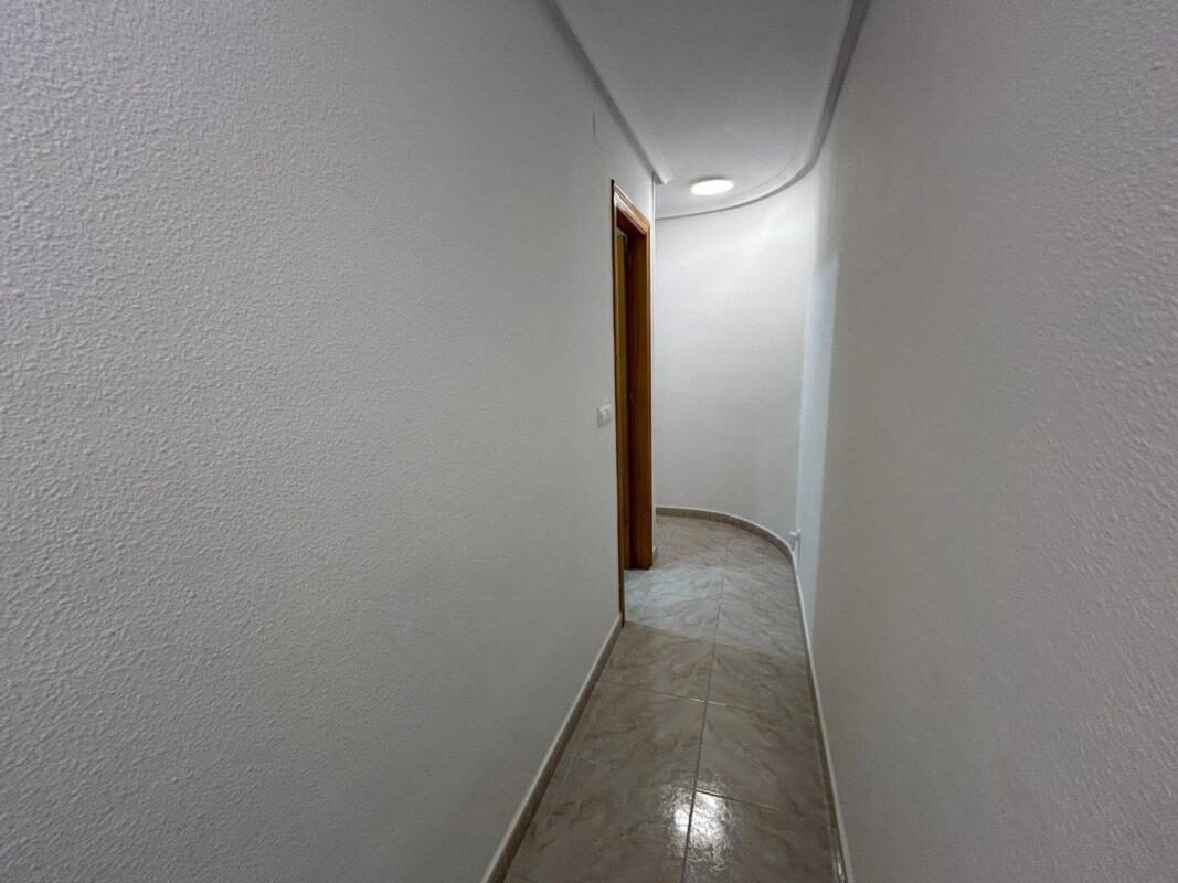 Apartament z 2 sypialniami, 75m² w Torrevieja, Hiszpania [ID: 0152-530820]