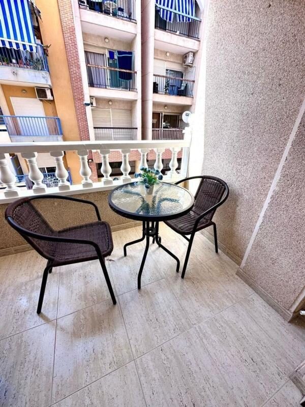 Apartament z 2 sypialniami, 64m² w Torrevieja, Hiszpania [ID: 0152-530308]
