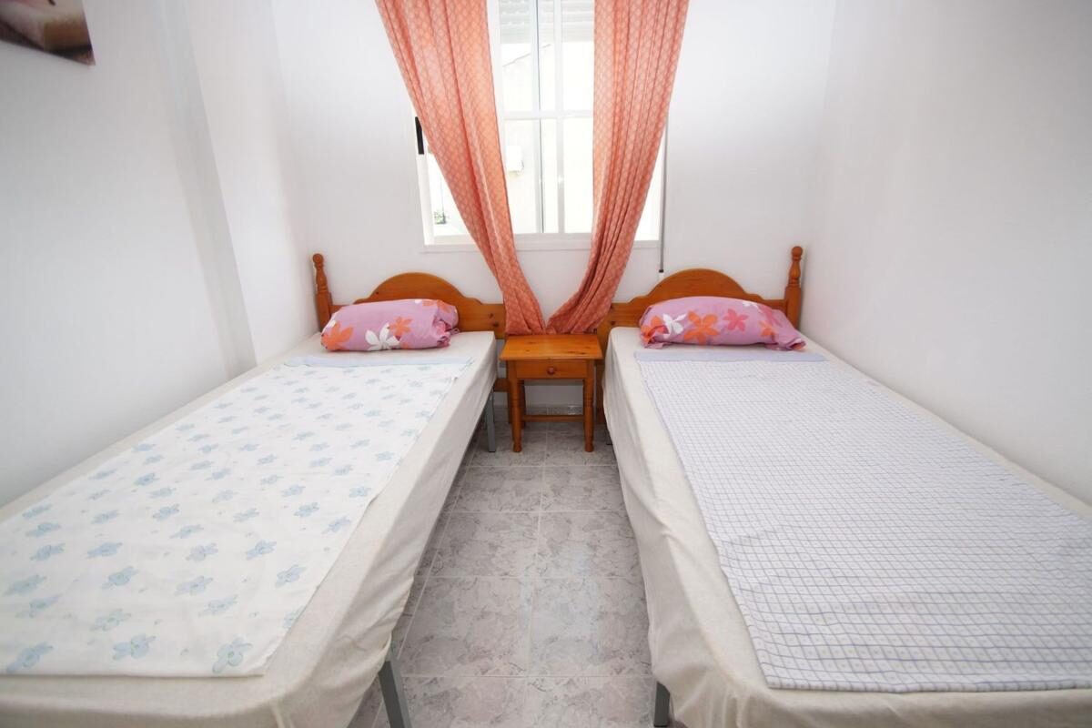 Townhouse with 2 bedrooms, 58m² in Orihuela, Spain [ID: 0152-529706]